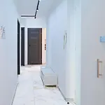 Small Paradise 4 Cozy With Ac 아파트 *