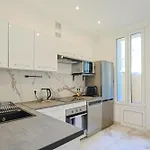 Small Paradise 4 Cozy With Ac 아파트