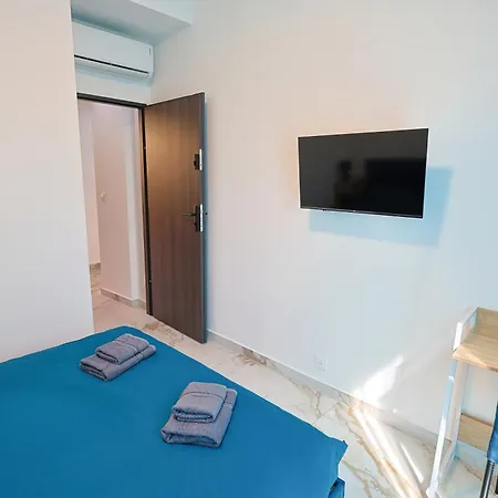公寓 Small Paradise 4 Cozy With Ac